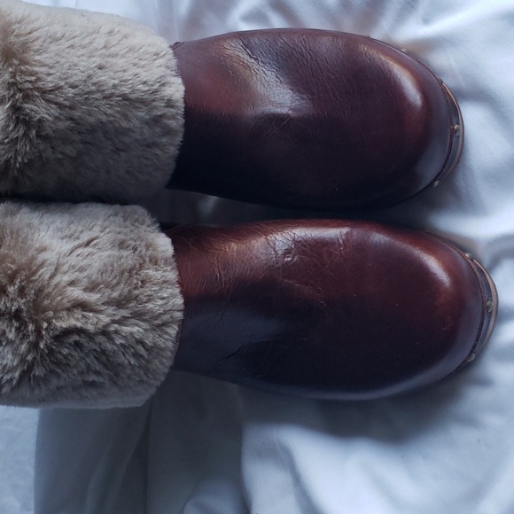 UGG AUSTRALIA "LYNNEA" BROWN LEATHER SHEARLING LINING WOOD CLOG BOOTS size5 - Picture 8 of 16